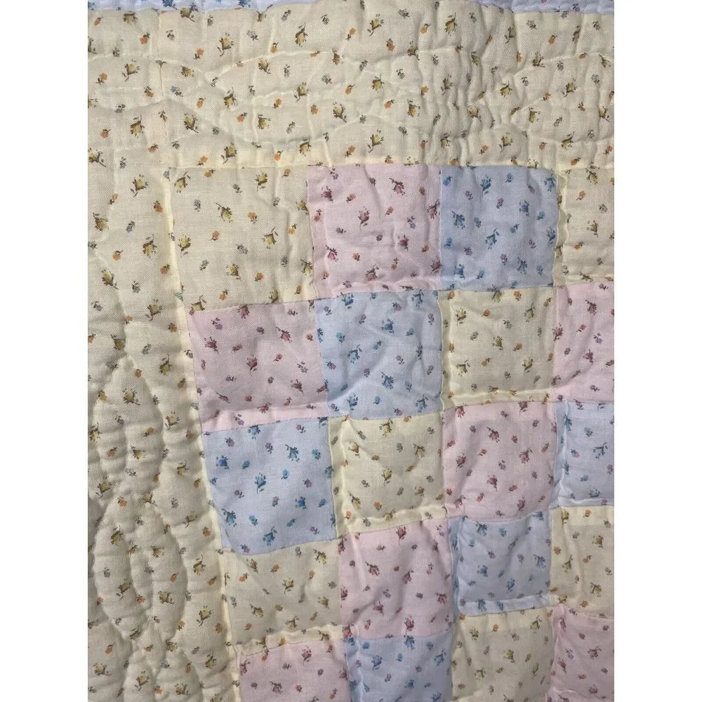 Vintage Baby Bed‎ Patchwork Quilt Hearts Hand Made Ditzy Floral Eyelet Blue Pink